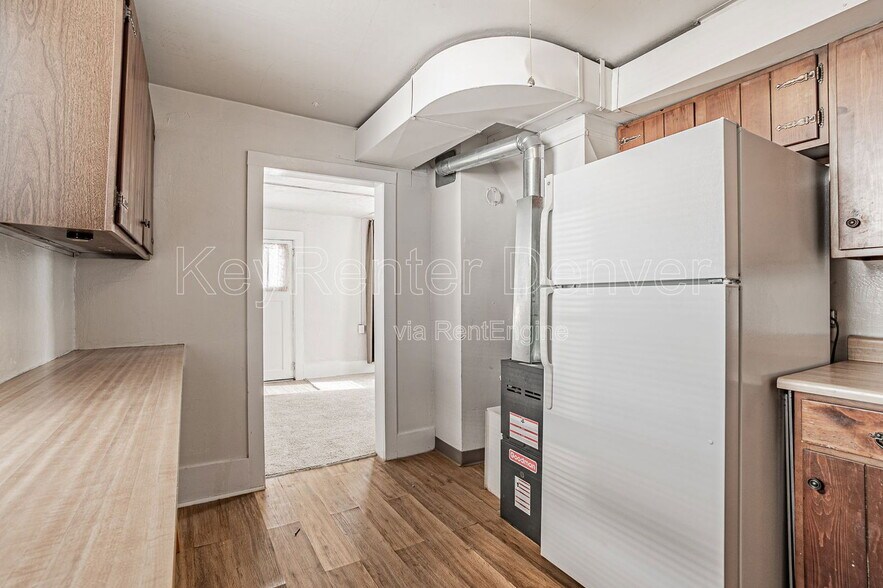 Building Photo - 2033 S Clayton St