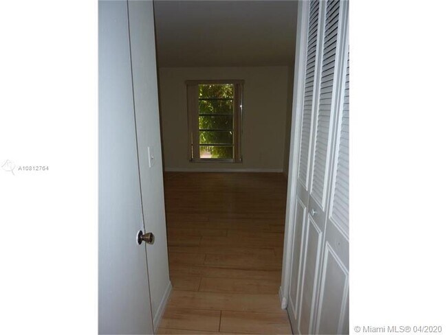 Building Photo - 9417 SW 76th St