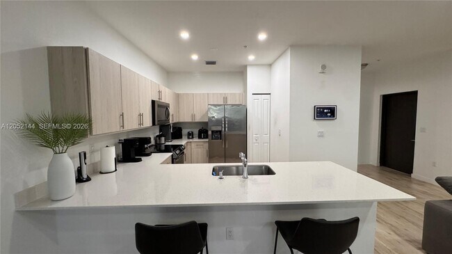 Building Photo - 15540 SW 136th St