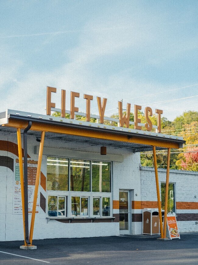 Building Photo - Tributary 50 Unit 209