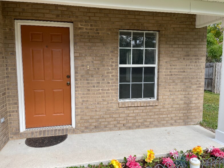 Building Photo - 1000 Smithfield St