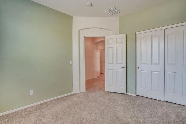 Building Photo - 3470 E Riopelle Ave