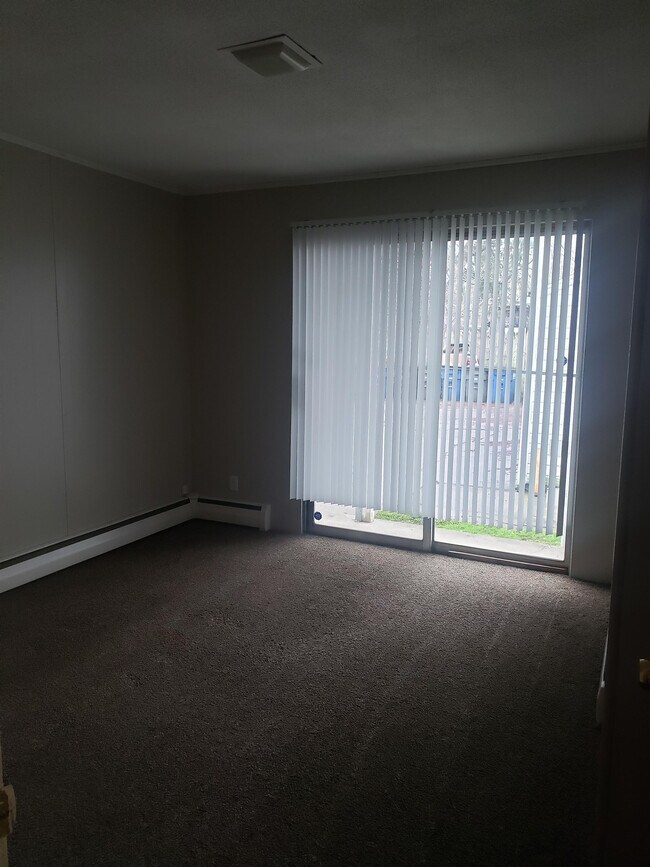 1147 Berdan Ave 1147 Berdan Ave Toledo OH 43612 Apartment Finder