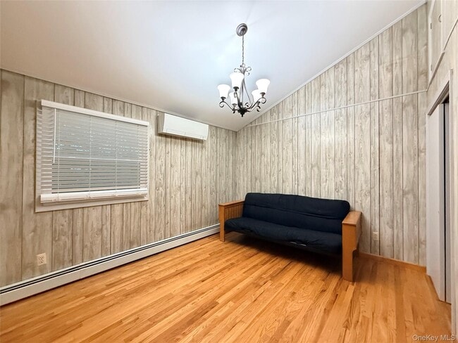 Building Photo - 15 Norfolk Ct