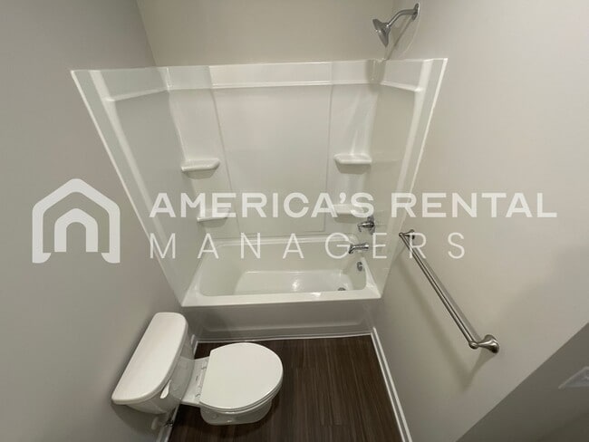 Building Photo - Home for Rent in Oak Grove, AL!!! Available to View Now!