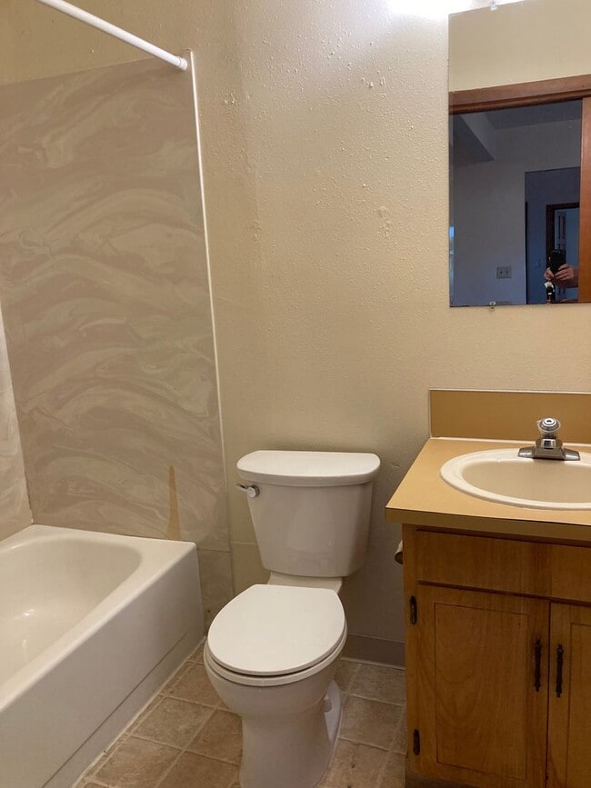 Building Photo - hppp02