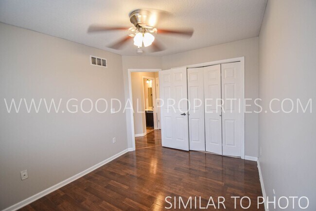 Building Photo - 3 Bedroom 2.5 Bathroom with a 2-car attached garage end unit