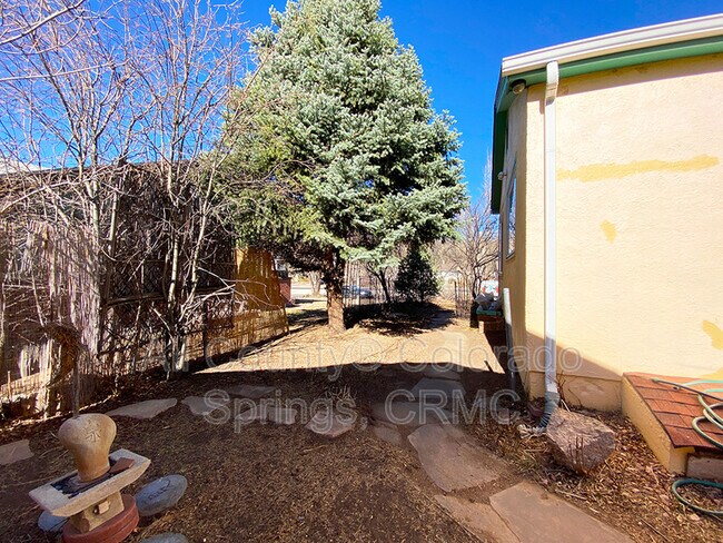 Building Photo - 407 N 31st St