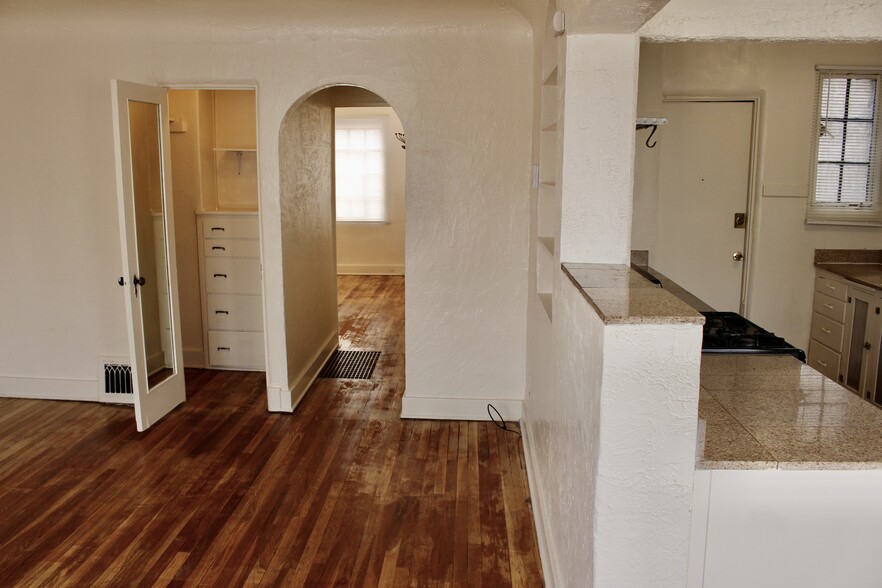 Lots of Closets and Built-ins - 214 Pine St SE