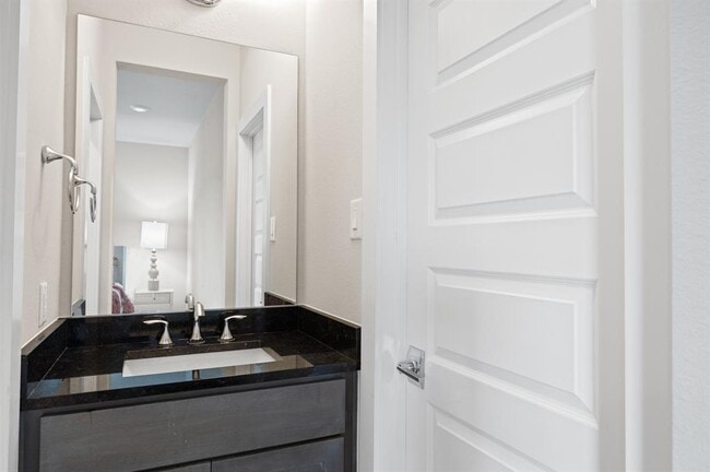 Building Photo - 27927 Indigo Ridge Dr