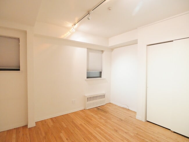 Interior Photo - 74 Irving Place