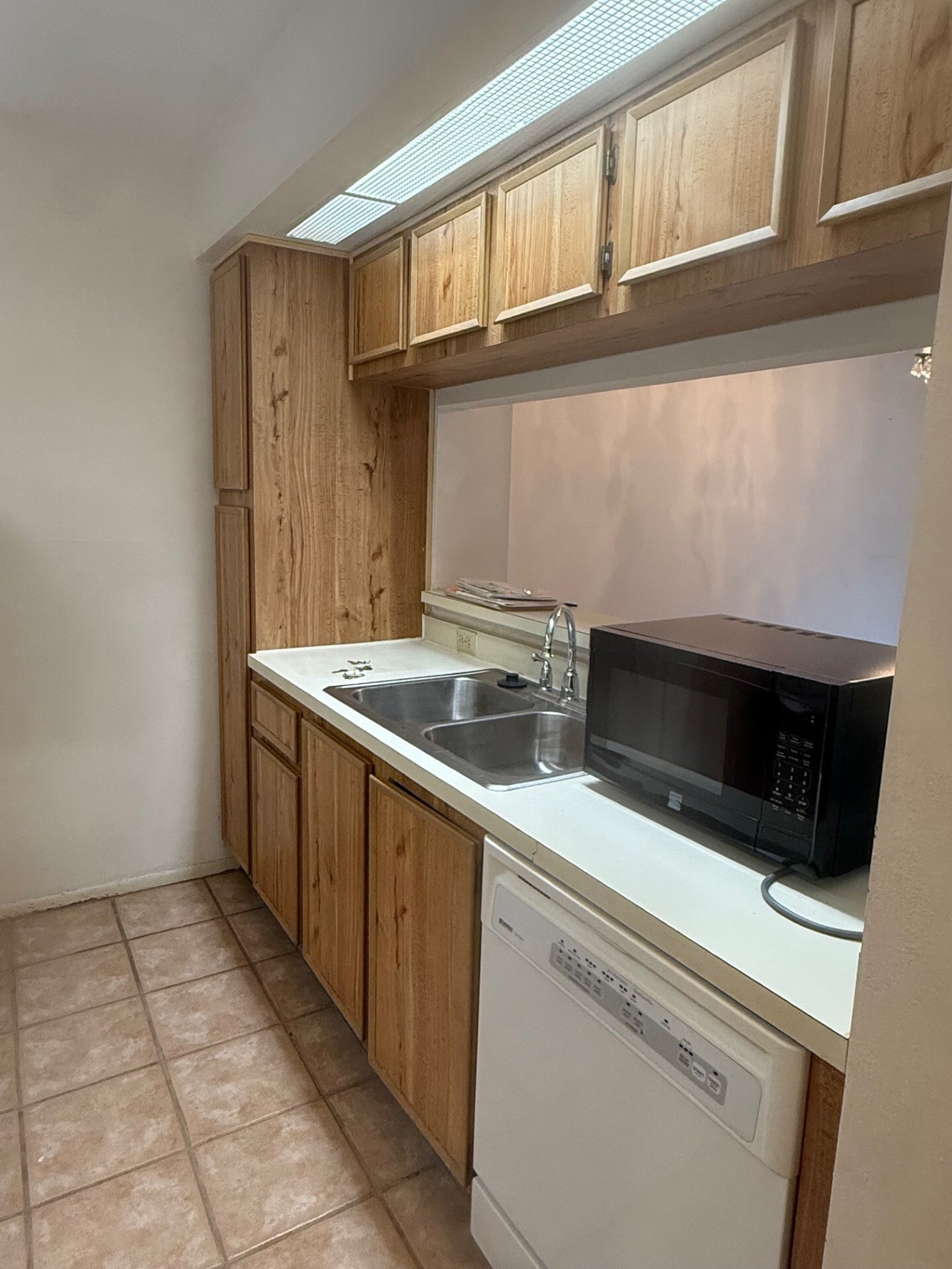 Kitchen - 4207 Winding Moss Trl