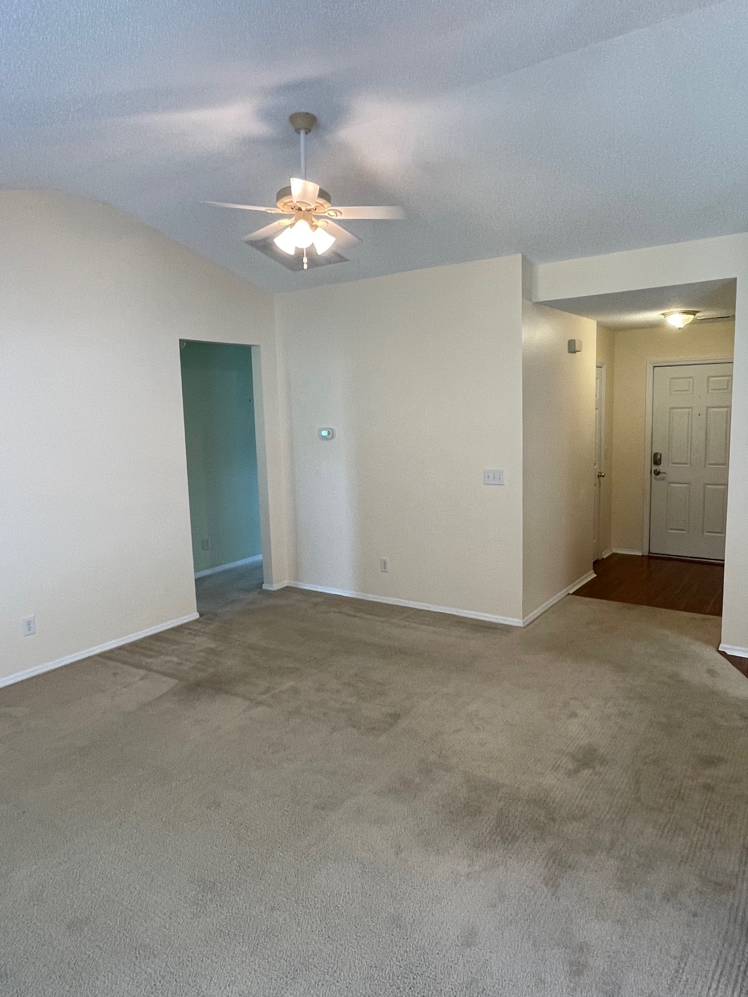Building Photo - 356 Bellegrove Dr