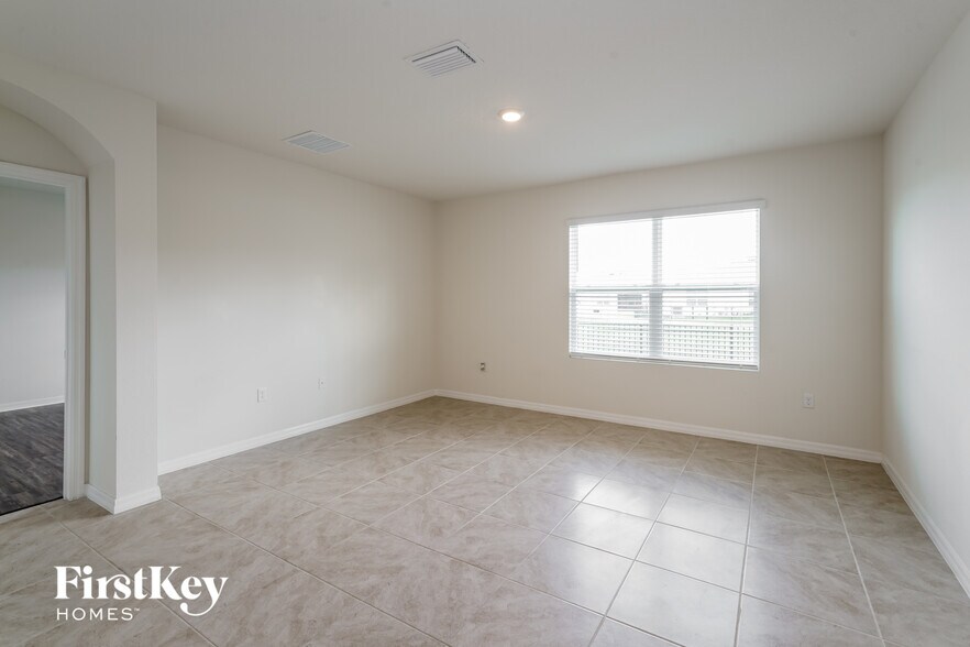 Building Photo - 3008 Blakert Ct