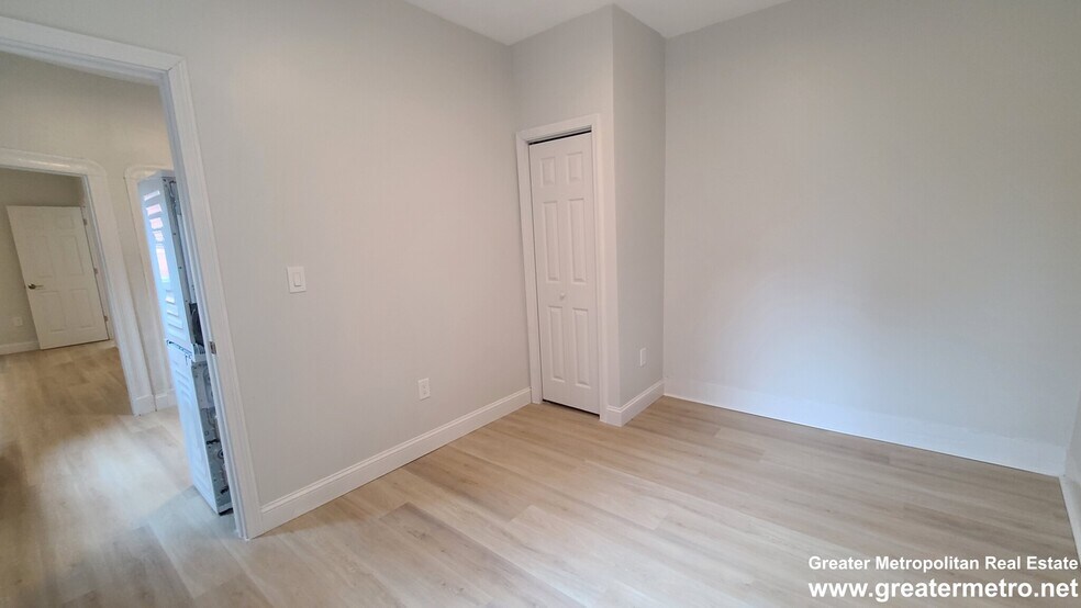 Building Photo - 9 Noyes Plz