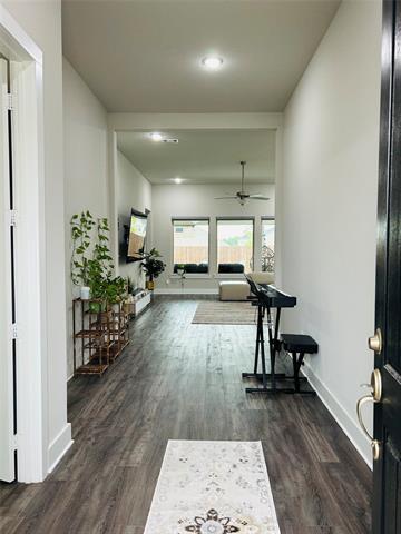 Building Photo - 1232 Xeresa Dr