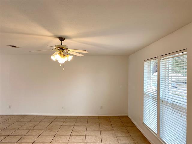 Building Photo - 3645 Mosswood Dr