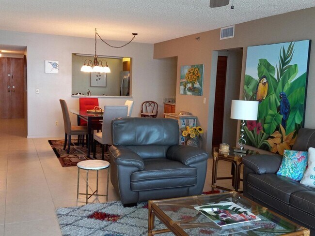 Primary Photo - 9960 S Ocean Dr