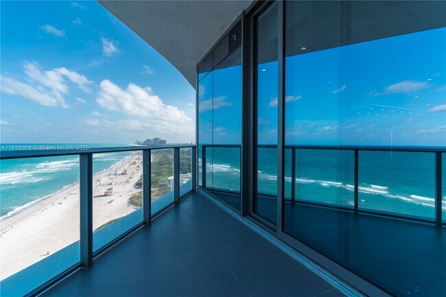 Building Photo - 15701 Collins Ave