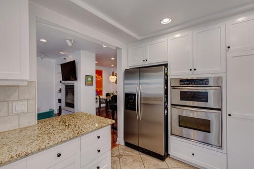 Stainless Steel Appliances Kitchen - 5831 Seawalk Dr