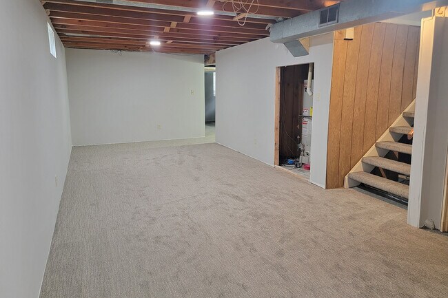 Building Photo - 1808 Dakota St