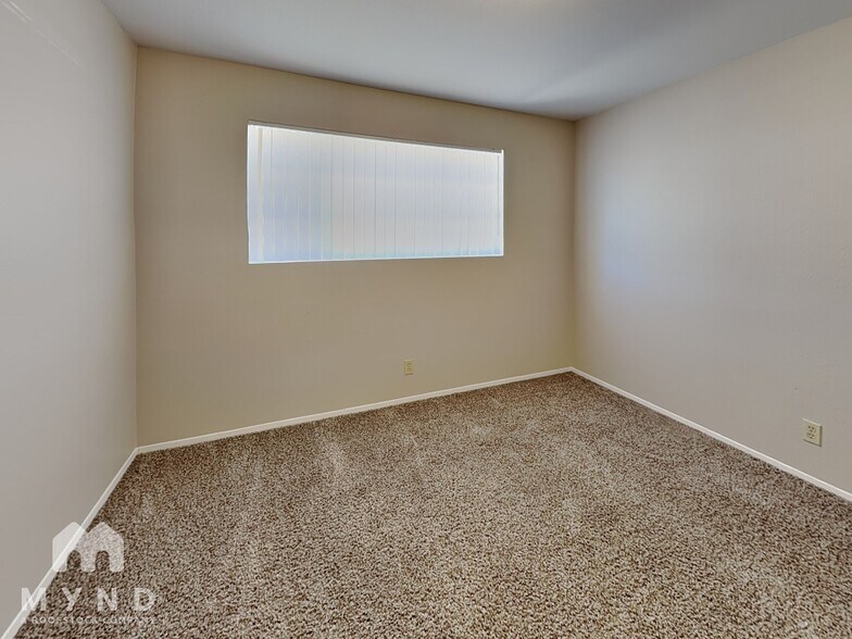 Building Photo - 3117 W Aster Dr