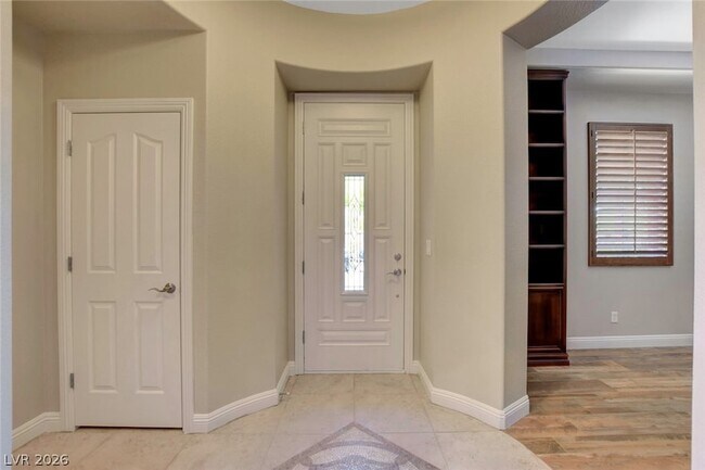 Building Photo - 12125 Vista Linda Ave