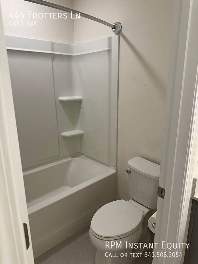 Building Photo - 445 Trotters Ln