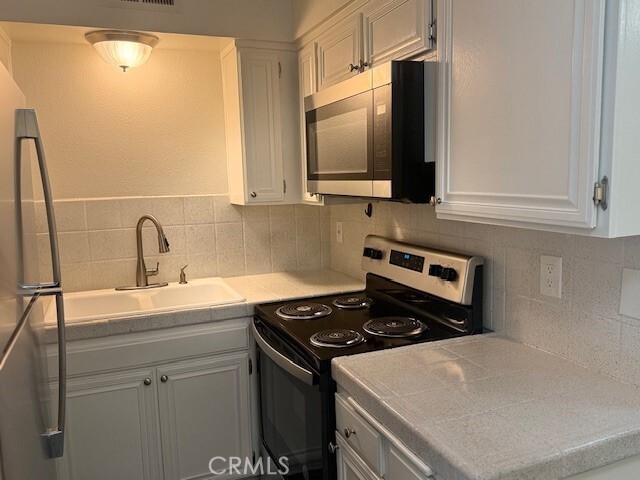 Building Photo - 45313 Sunset Ln