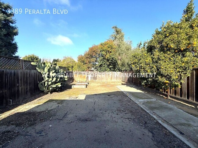 Building Photo - 3389 Peralta Blvd