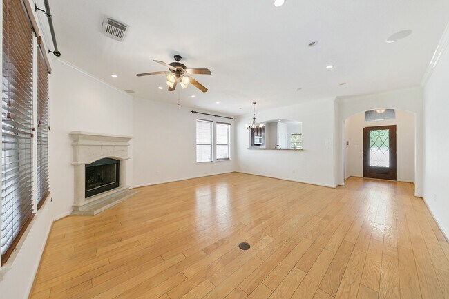 Building Photo - 24527 Spring Harbor Drive