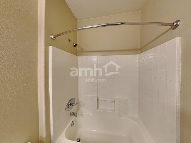 Building Photo - 13571 W Post Dr