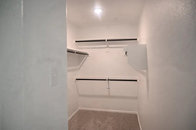 Building Photo - 1012 Portina Dr