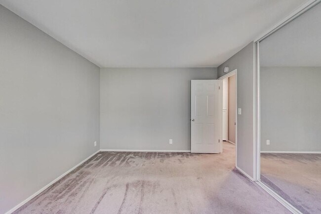 Building Photo - 1805 Sausal St