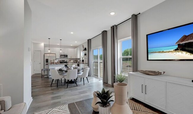 Building Photo - Gorgeous 5 Bedroom Homes