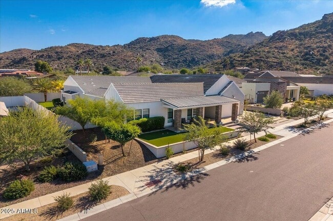 Building Photo - 9407 S 13th Way