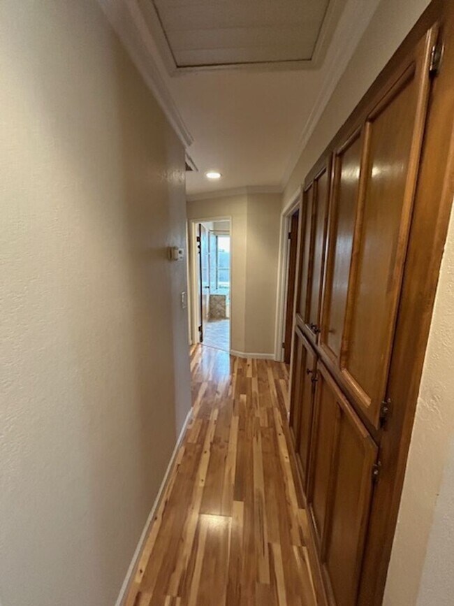 Building Photo - SW 3 Bedroom 2 Bath home with Pool. Yard Care Included.