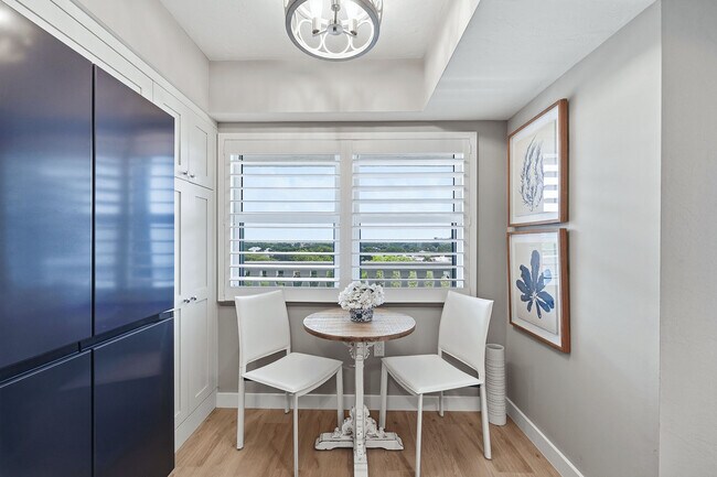 Building Photo - 5501 Heron Point Dr