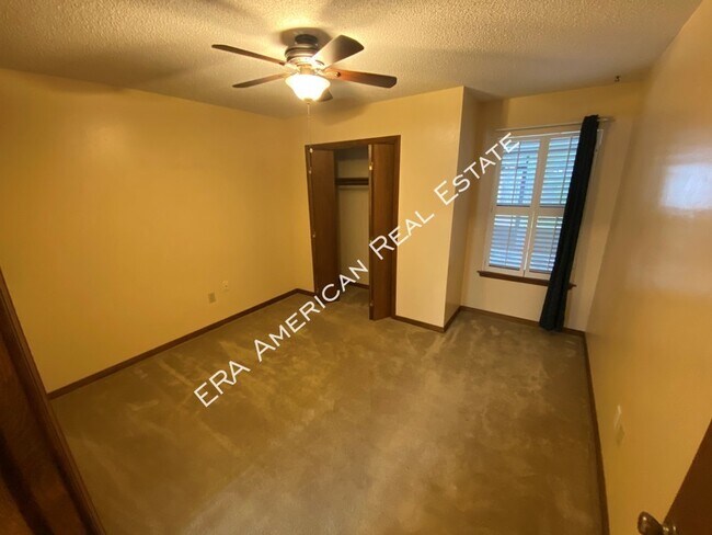 Building Photo - 520 Kumquat Ave