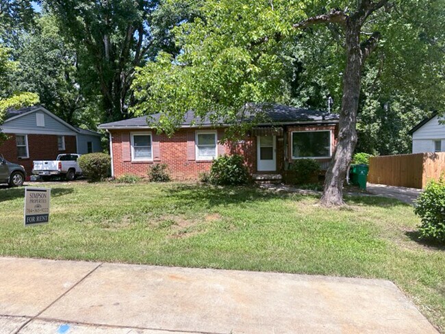 Building Photo - 4210 Welling Ave