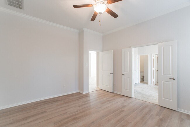 Building Photo - 7 Deer River Cir