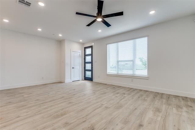 Building Photo - 851 Lennox Dr