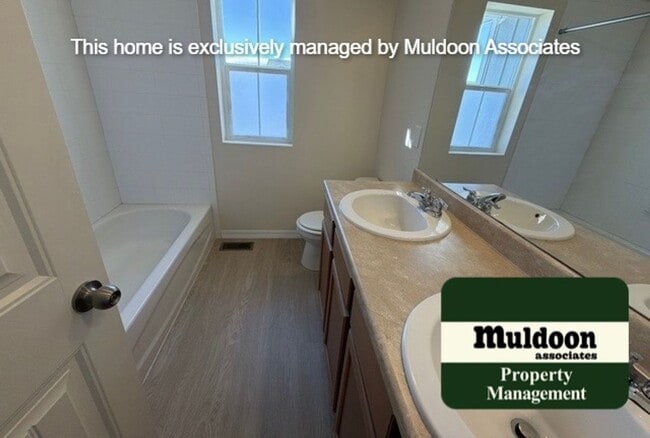 Building Photo - Like new 2-story Home!