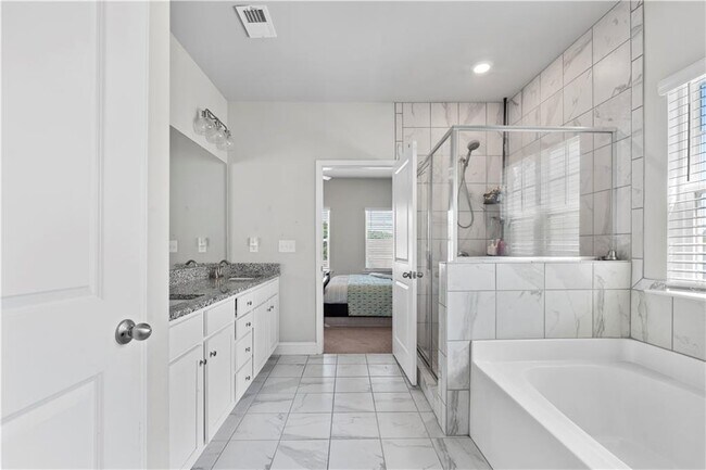 Building Photo - 1030 Shy Ln