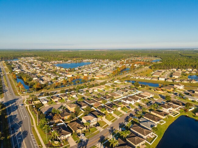 Building Photo - Beautiful 3-Bedroom Home for Rent in Port Orange Plantation