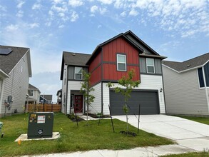 Building Photo - 2904 St Regis Dr