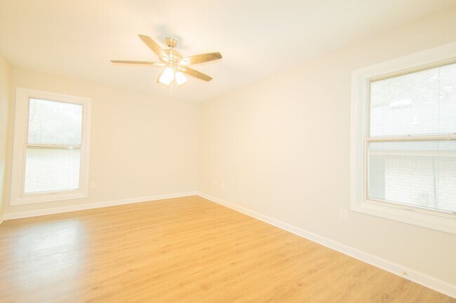 Building Photo - Renovated 3BR/2B home in 38134