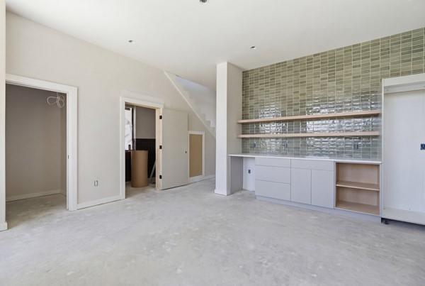 Building Photo - 1403 Barton Hills Dr