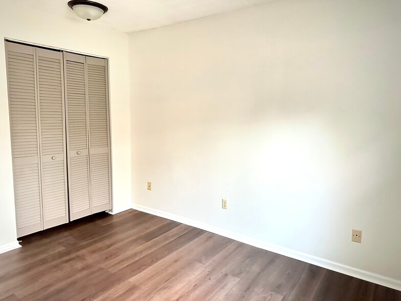 Building Photo - 1121 New Jersey St