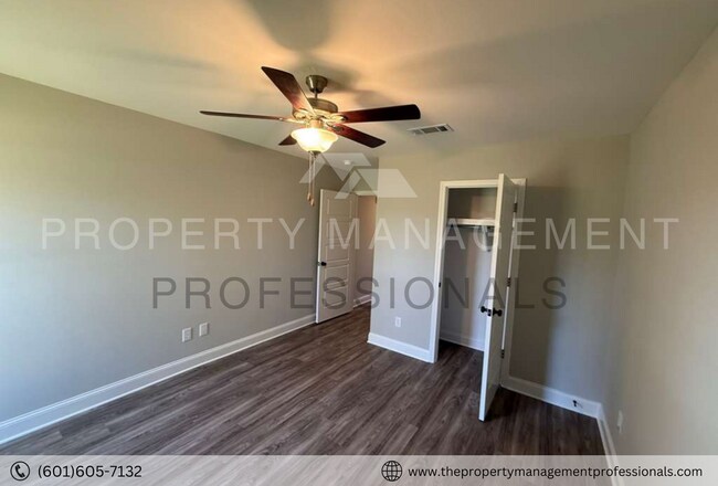 Building Photo - 563 Patrick Farms Dr